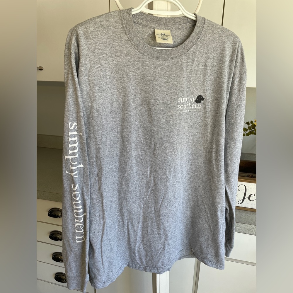 Simply Southern Grey long sleeve t- shirt. Size Large